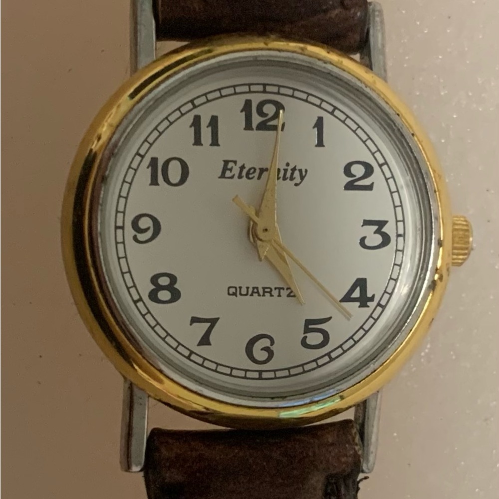 Eternity Quartz Gold-Tone Round Watch with Brown Leather Strap “1990”
